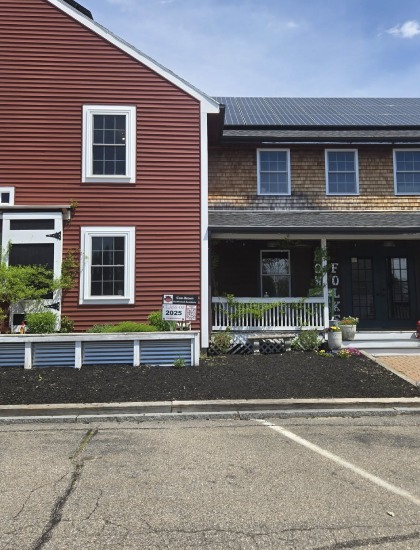 mas cafe exterior from route 4